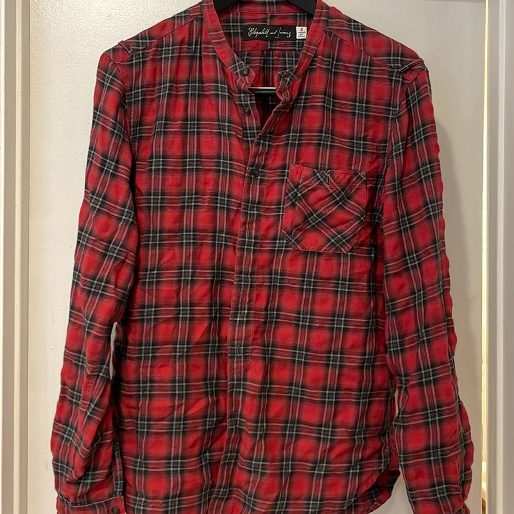 Elizabeth & James Men’s Red Plaid Mandarin Collar Shirt Sz S